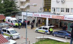 Amasya'da 'dur' ihtarına uymayan ehliyetsiz motosiklet sürücüsünün çarptığı polis, yaralandı