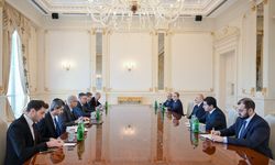 Azerbaycan Cumhurbaşkanı Aliyev, İsrail Dışişleri Bakanı Saar'ı kabul etti