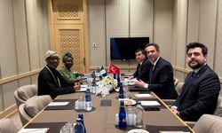 Bakan Bayraktar, Nijeryalı mevkidaşı ile bir araya geldi