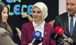 Bakan Göktaş, Pençe-Kilit şehidinin oğluna karnesini verdi