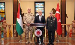 Bakan Güler, Ürdün Genelkurmay Başkanı Al Hnaity'i kabul etti