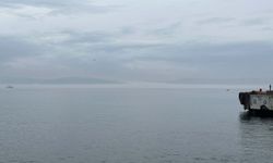 Çanakkale Boğazı, sis nedeniyle çift yönlü olarak ulaşıma kapatıldı