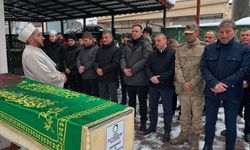 Damla'yı, ailesine ulaşılamayınca ilçe protokolü ve vatandaşlar toprağa verdi