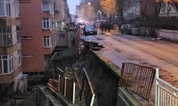 Edirne'de sağanak; istinat duvarı yıkıldı