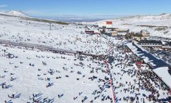 Erciyes Kayak Merkezi'nde hafta sonu yoğunluğu/Ek fotoğraflar