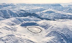 Erzincan'ın 'nazar boncuğu' dondu; ortaya güzel görüntüler çıktı