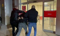 Eskişehir'de otomobil yayaların arasına daldı: 3 öldü (3)