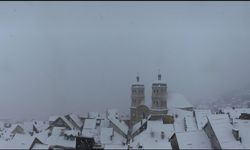 Fransa'da 380 bin hane elektriksiz kaldı