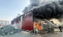 Hatay'da mobilya atölyesinde yangın (2)