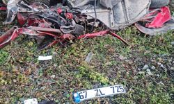 Hemzemin geçitte otomobile tren çarptı: 1 ölü