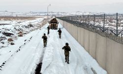 Hudut Kartalları Türkiye-İran sınırını 7 gün 24 saat koruyor / Ek fotoğraflar