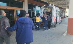 İki otomobil kavşakta çarpıştı: 1 ölü, 1 yaralı