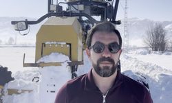 İş makinesi operatörü çocuğu kırmadı, evin önünü kardan temizleyip yolu açtı (2)