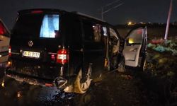 İstanbul - Arnavutköy'de İETT otobüsünün karıştığı kazada 2 kişi yaralandı