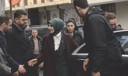 İstanbul - Bakan Göktaş, kreşte şiddete uğradığı belirtilen çocuğu ziyaret etti