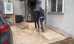 İstanbul- Büyükçekmece İlçe Sağlık Müdürlüğü'nden cep telefonu çalan şüpheli kamerada