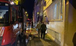 İstanbul - Kadıköy'de 4 katlı binada yangın: 1'i ağır 8 yaralı / Ek fotoğraf