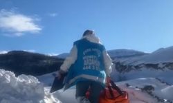 Kar kış demeden evlerdeki hastalara ulaşıyorlar