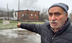 Karabük'te 450 yıllık ahşap cami yandı