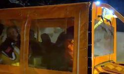 Kardan yolu kapanan köyde rahatsızlanan kadına ekipler ulaştı