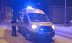 Kars'ta aynı aileden 4 kişi, sobadan sızan gazdan zehirlendi