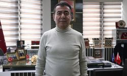 Kayalıklar üzerine inşa edilen cam terasa 100 bin ziyaretçi