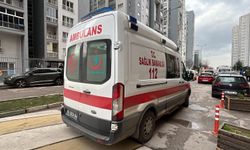 Kiralamak için baktığı 17'nci kattaki dairenin balkonundan düşüp öldü