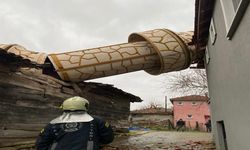 Kocaeli'de taşımalı eğitimde 1 gün, çatısı uçan 5 okulda ise 4 gün tatil edildi