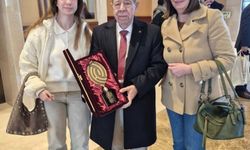 Körüklü çizme ustası, mesleğini oğluyla birlikte yaşatıyor