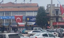 Kütahya'da saldırıya tepki; dükkanlar Türk bayrakları ile donatıldı