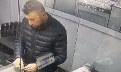 Kuyumculara sahte gram altın satan 2 şüpheli, kamera görüntüleriyle yakalandı