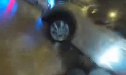 Motosikletin aniden yola çıkan cipe çarptığı kaza kask kamerasında