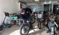 Oto yıkama işi yaptığı sanayide, hobisini geliştirip elektrikli araç ustası oldu