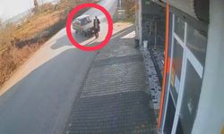 Otomobilin çarptığı yaya metrelerce savruldu; o anlar kamerada