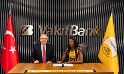 Pasör çaprazı Adhuoljok Malual, VakıfBank'ta