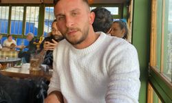 Refüjü aşan otomobil başka bir otomobille çarpıştı: 1 ölü, 2 yaralı