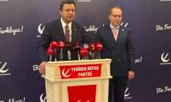 Saadet Partisi Başkanı Arıkan'dan, Erbakan'a ziyaret