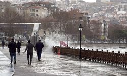 Tekirdağ'da fırtına; eğitim uçuşları iptal edildi, balıkçılar denize açılamadı (2)