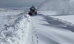 Türkiye'nin en yüksek rakımlı mahallesinin yolu ulaşıma açıldı