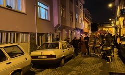 Uzaklaştırma kararı olan damat, kayınvalidesinin evini ateşe verdi