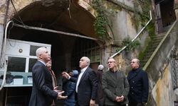 Vali Gül, Yadigar Projesi kapsamında restore edilmesi planlanan Şekerci Han'da incelemelerde bulundu