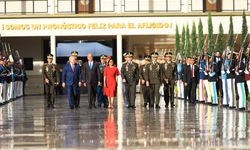 Venezuela Geçici Devlet Başkanı Rodriguez, 'Başkomutan' ilan edildi