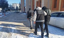 Yastıktan taş kokain çıktı; 1 tutuklama