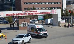 3'üncü kattan düşen 3 yaşındaki çocuk ağır yaralandı