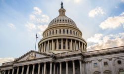 ABD'de oy kullanırken kimlik ibrazını zorunlu kılacak tasarı Temsilciler Meclisi'nden geçti