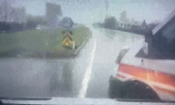 Ambulans ile servis minibüsü çarpıştı: 10 yaralı (2)