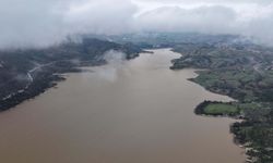 Atikhisar Barajı doldu, kontrollü su bırakılmaya başlandı