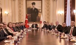 Bakan Gürlek, Nevşehir Valisi Ali Fidan ve beraberindeki heyeti ile bir araya geldi