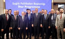 Bakan Memişoğlu, sağlık çalışanlarıyla iftar yaptı