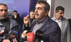 Bakan Tekin, 'Külliye'de Ramazan' etkinlik alanını ziyaret etti